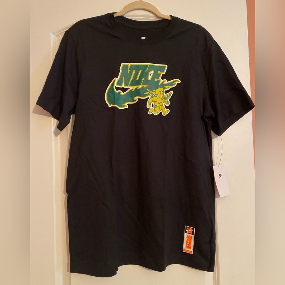 Nike Men’s Short Sleeve Size M